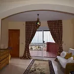 Romeo Villa *