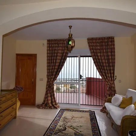 Romeo Villa *
